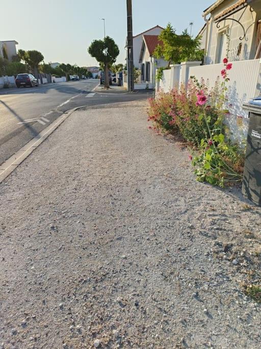 Charmante Maisonnette Proche Plage Châtelaillon-Plage Exterior foto